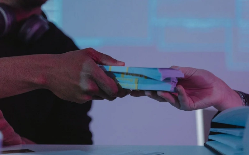 How To Lend Money To Family And Friends