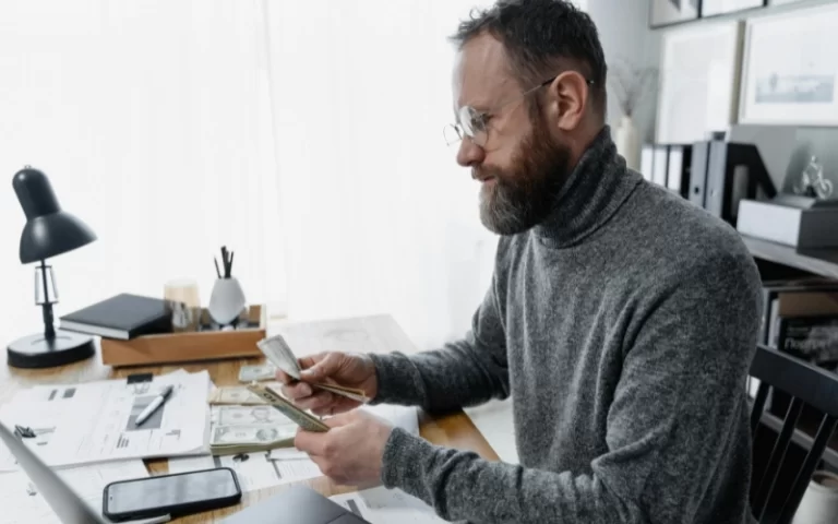 How To Budget For A Single-Income Family