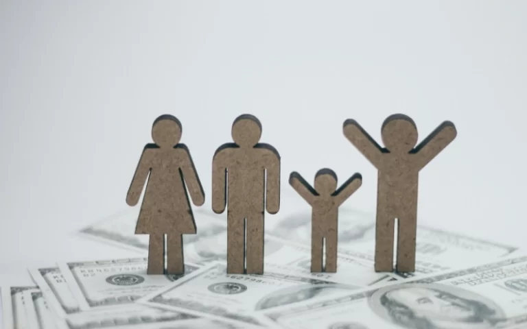 8 Smart Ways For Families To Save Money